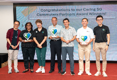 Group photo of the Caring SG Commuters Partners Award Winners with Acting Minister Mr Jeffrey Seow, Minister of State Mr Baey Yam Keng and Public Transport Council & Caring SG Commuters Committee Chairperson Ms Janet Ang at the Caring Commuter Week 2025